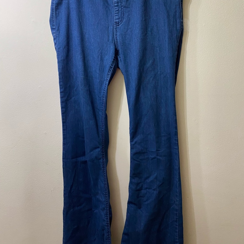CELLO- elastic waist, flare leg. Size XL
